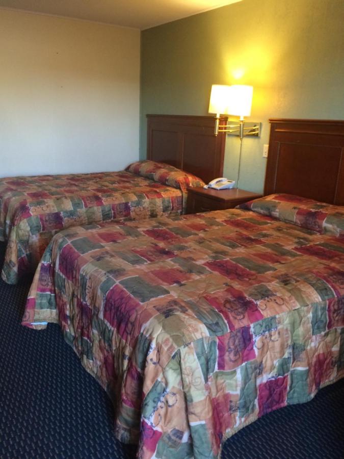 Rest Inn - Extended Stay, I-40 Airport, Wedding & Event Center Αμαρίλο Εξωτερικό φωτογραφία