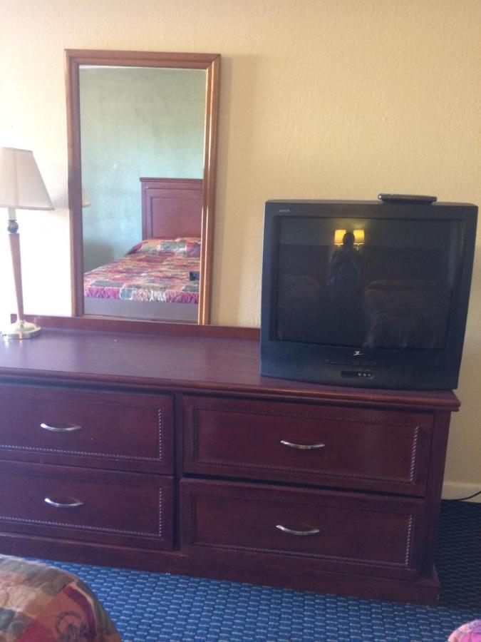 Rest Inn - Extended Stay, I-40 Airport, Wedding & Event Center Αμαρίλο Εξωτερικό φωτογραφία